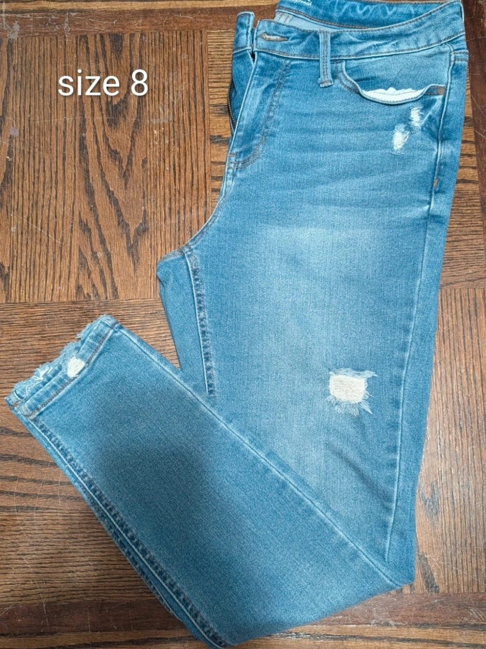 Women’s Light Blue Skinny Jeans with Distressed Details